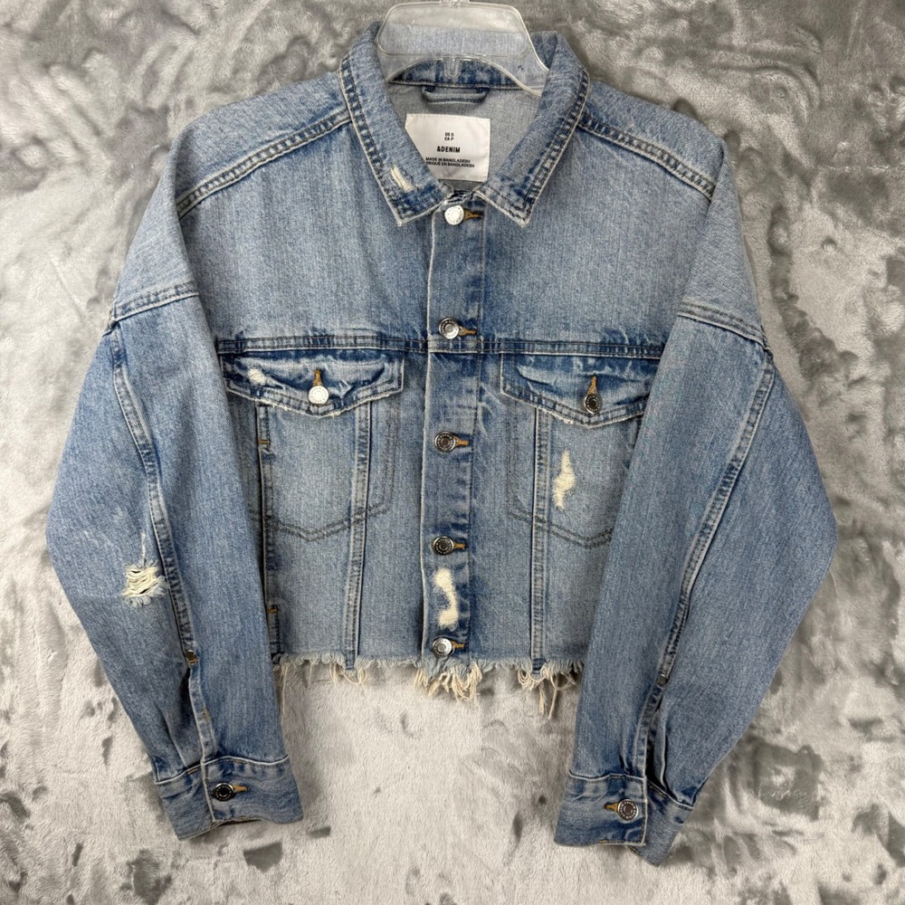 H&M &Denim Womens Light Wash Distressed Cropped Jean Jacket Blue Small Bikercore - Picture 2 of 16